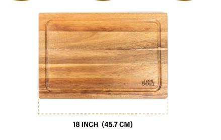 Personalized Cutting Board in Acacia Wood, Built in handles, Perfect for an avid chef or occasional cook