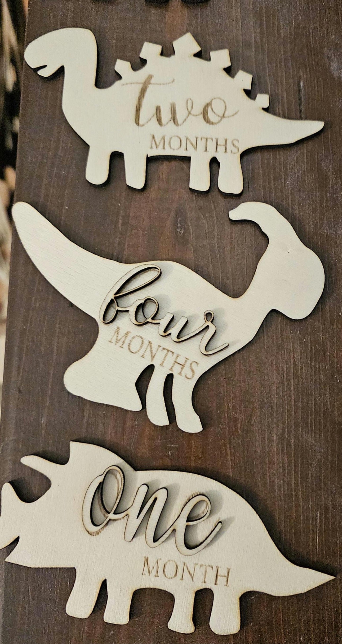 Dinosaur shaped Monthly Milestones, 3D Wooden dinosaurs babies first year Newborn to 1 Year
