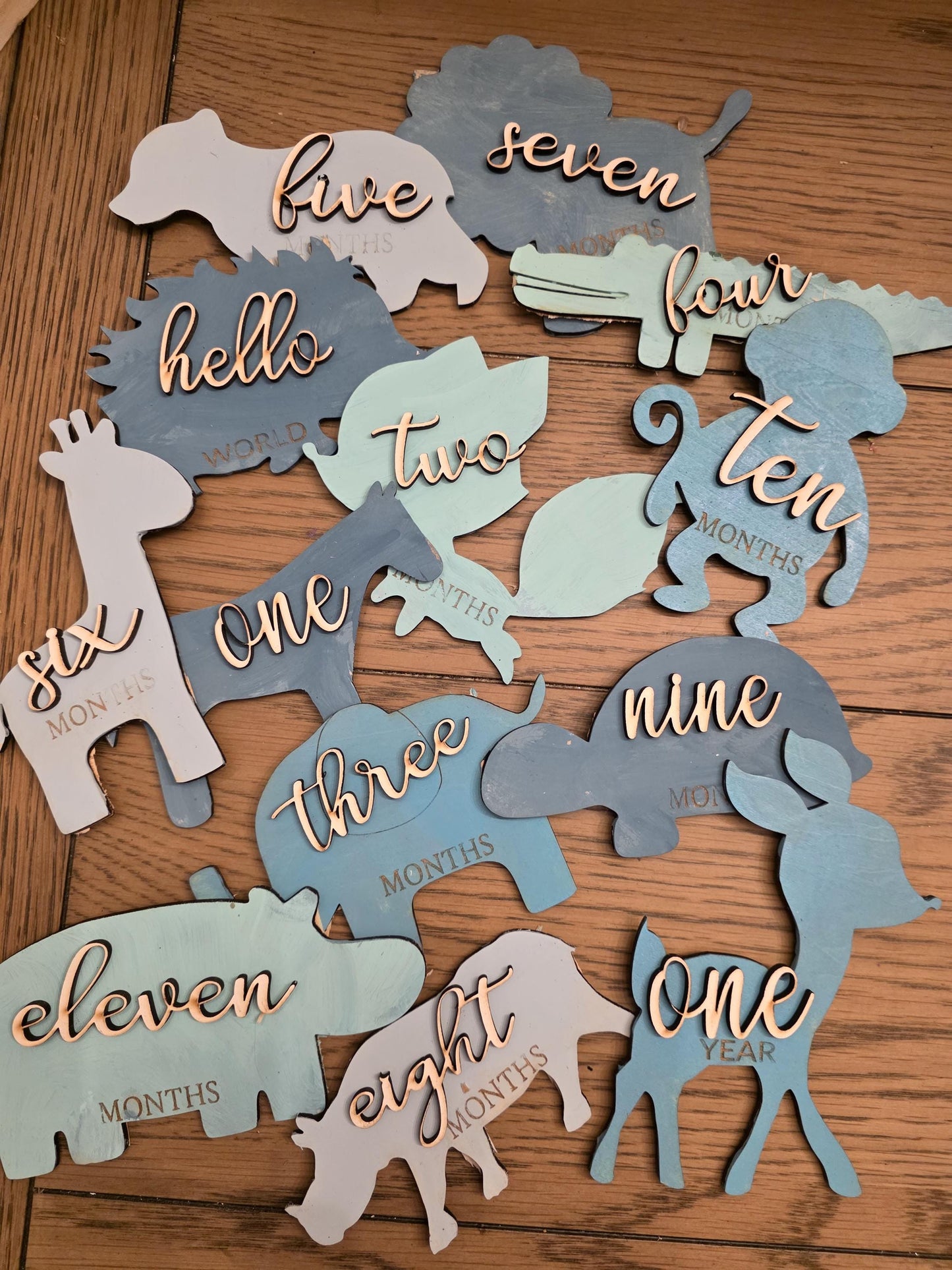 Wooden Zoo Animal Monthly Milestones Photo Props Newborn to 1 Year, 3D Baby Milestone Cards, Choose Any 3 Colors