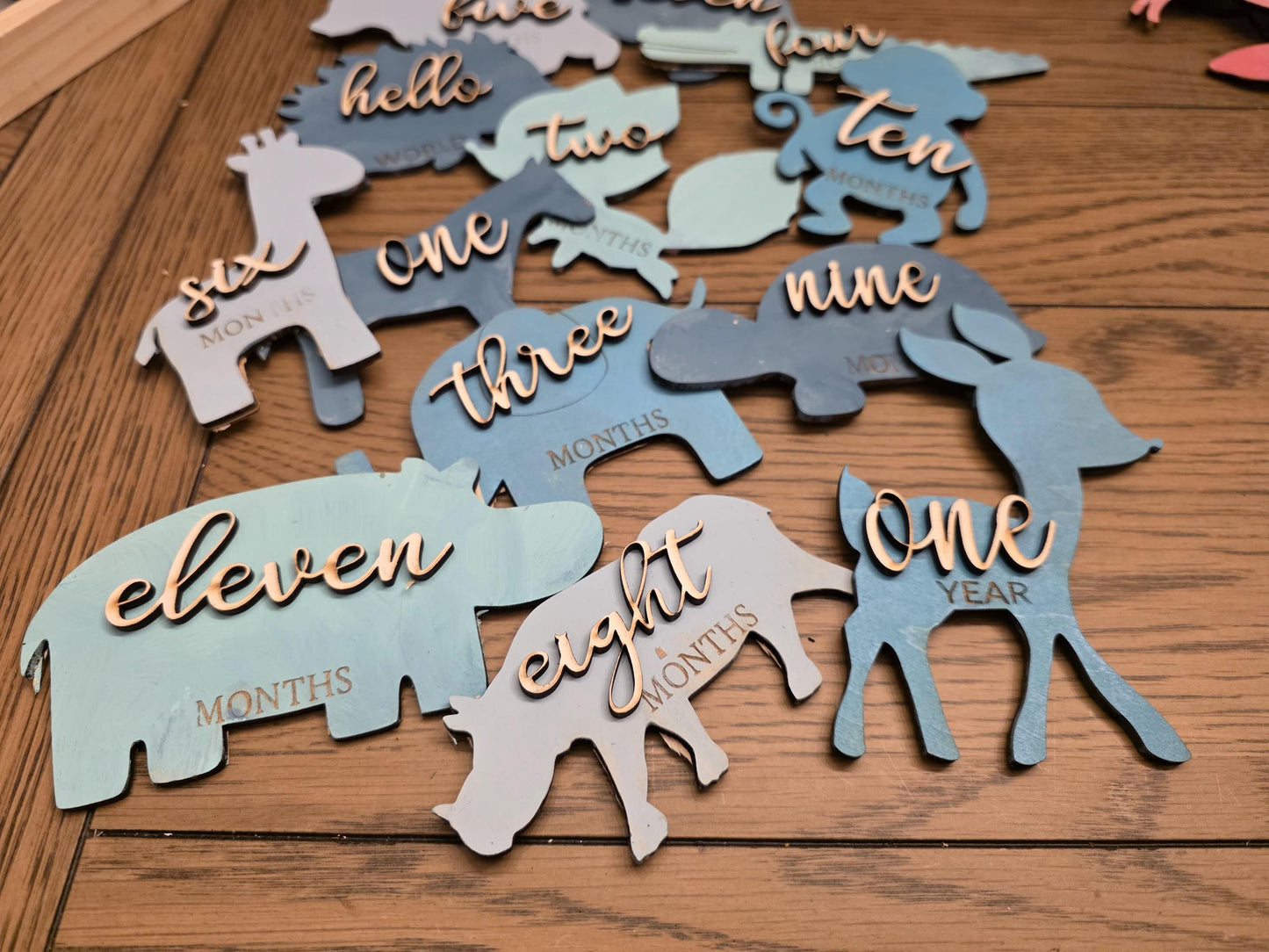 Wooden Zoo Animal Monthly Milestones Photo Props Newborn to 1 Year, 3D Baby Milestone Cards, Choose Any 3 Colors