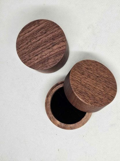 Ring box