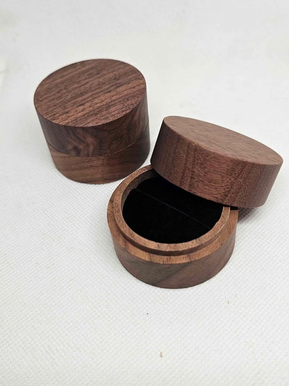 Ring box