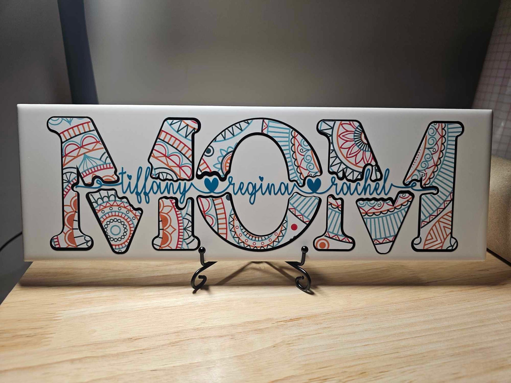 Personalised Mom Sign with Stand, Customizable Tiles with kids names, Gift- Birthday christmas Mother's day -Accent Piece - keepsake - Decor