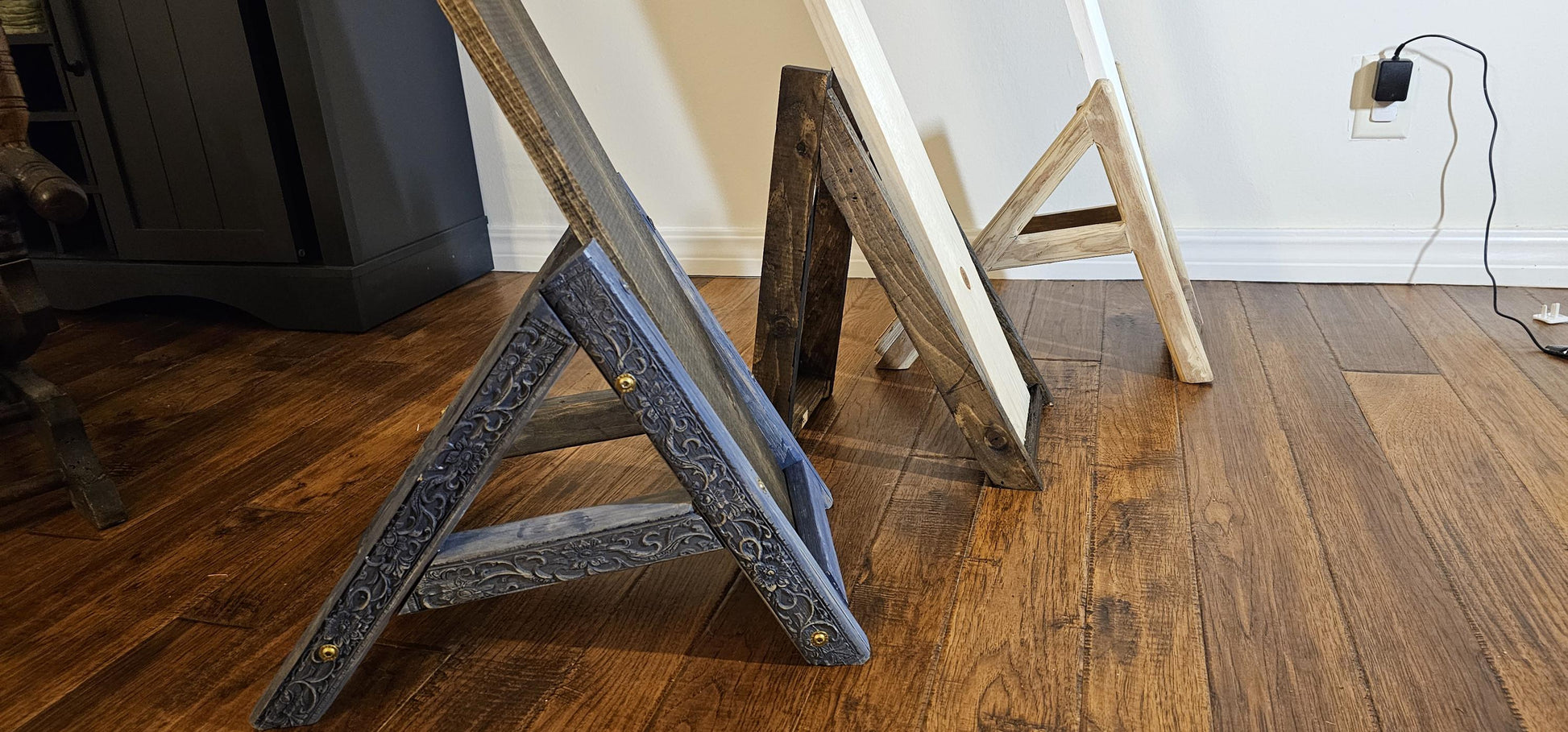 Wood Stand, Pine Sign stand, Porch Leaner stand, Welcome Sign stand, Sign holder, vertical sign stand, Built to Suit