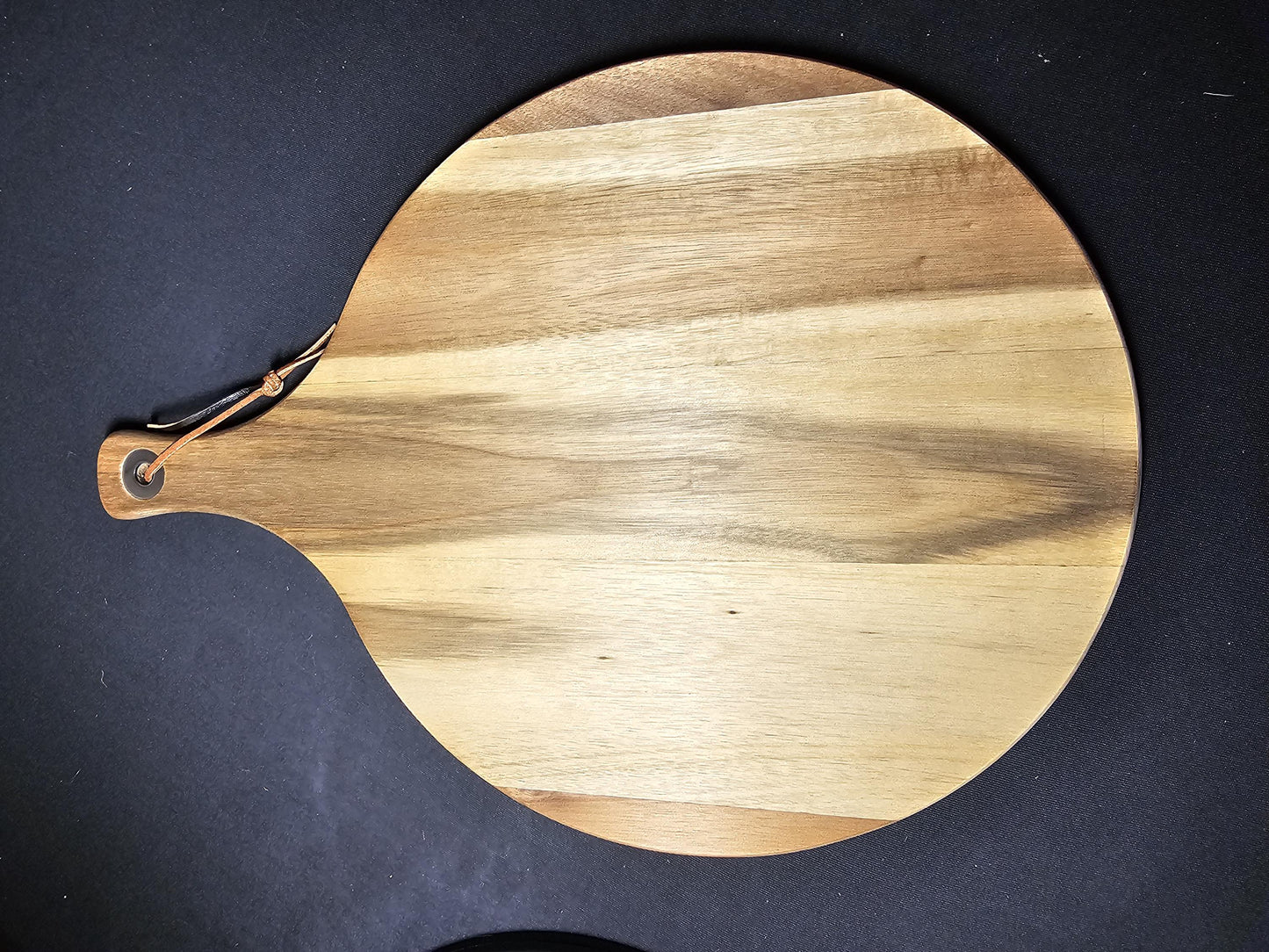 Round Charcuterie Board, 12inches, Handle, Personalized Design engraved in Acacia Wood, Pizza Serving Board, Cheese Board, Cutting Board