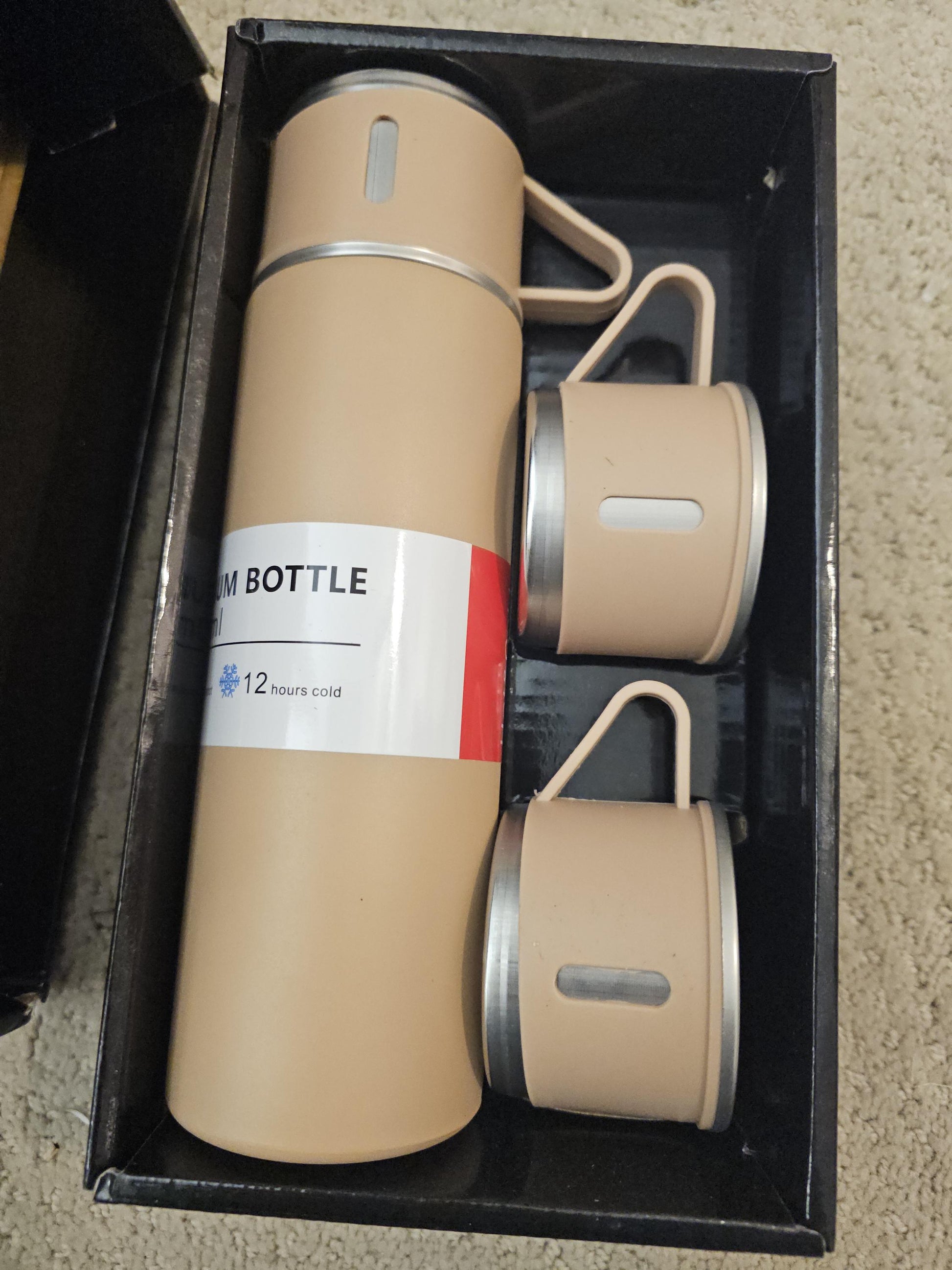 Personalized Insulated Stainless Steel Vacuum Flask with Custom Wildflower Engraving – Leakproof Hot Liquid Bottle, Gift for Her