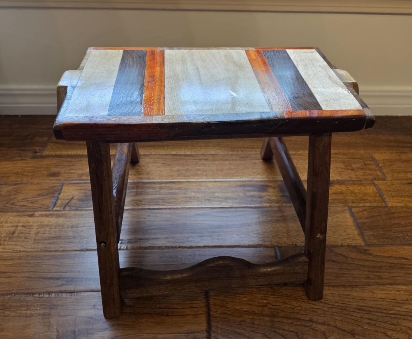 Handmade Wooden Stools in Walnut, Padauk, Maple & Pecan, Durable Seating for Living Room, Unique Gift for Wood Lovers