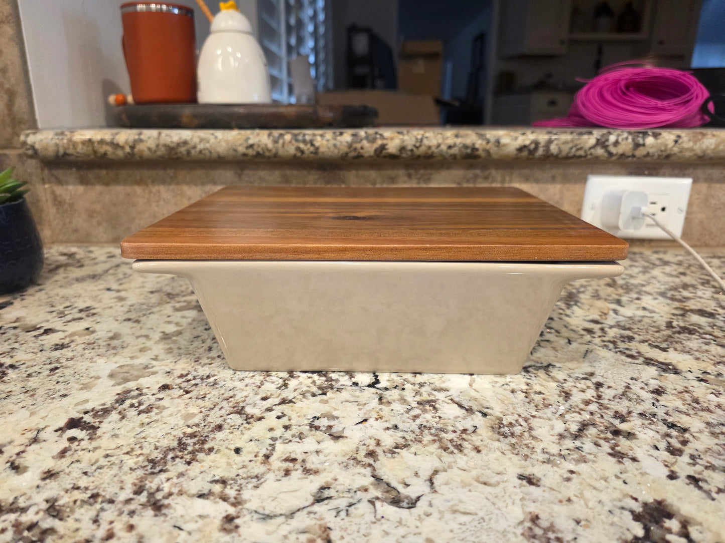 Personalized Taupe Porcelain Casserole Dish with Acacia Lid Trivet